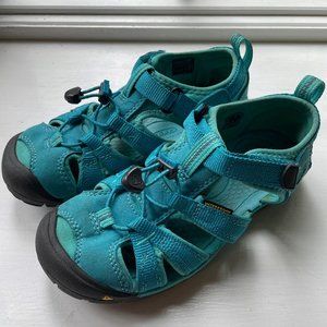 Sandals KEEN Seacamp II Cnx 1012555 Caribbean Sea Kids (Youth) Size 2 Pre Owned